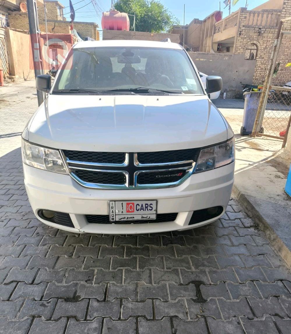 دودج جورني